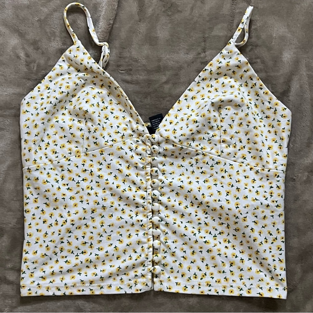 FOREVER 21 BUTTON UP FLORAL SPAGHETTI STRAP TOP